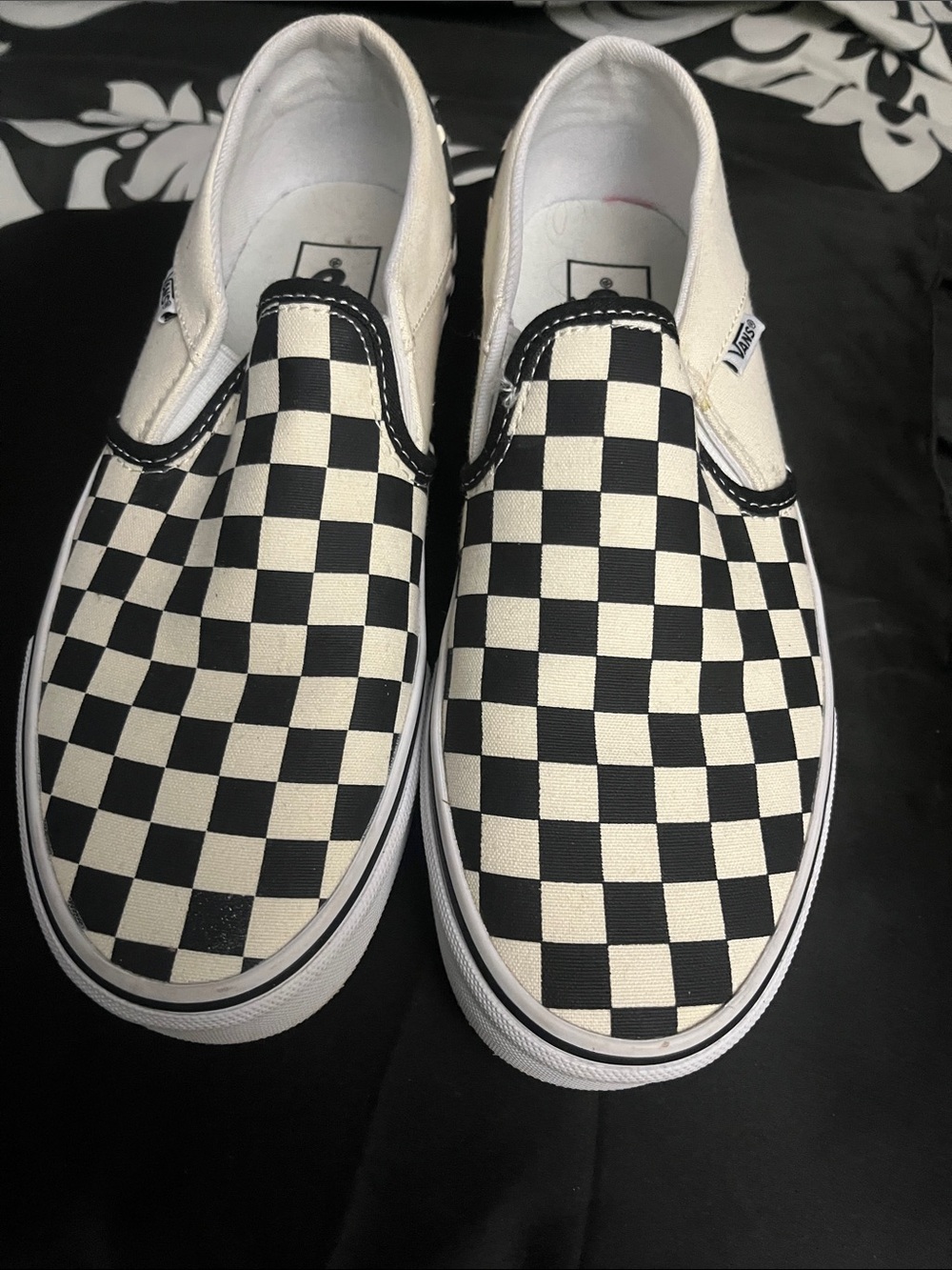 Vans Slip-On Checkerboard Sneakers - Black & Cream 🖤🤍🖤